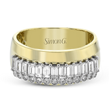 Right Hand Ring in 18k Gold with Diamonds