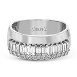 Right Hand Ring in 18k Gold with Diamonds
