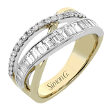 Right Hand Ring in 18k Gold with Diamonds