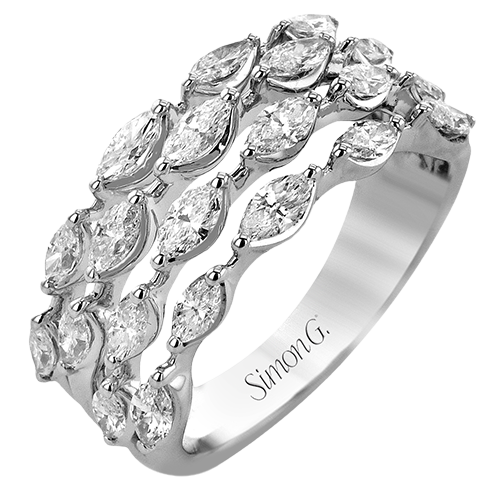 Right Hand Ring in 18k Gold