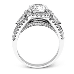Engagement Ring in 18k Gold with Diamonds