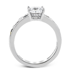 Engagement Ring in 18k Gold with Diamonds