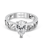 Engagement Ring in 18k Gold with Diamonds