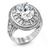 Engagement Ring in 18k Gold with Diamonds