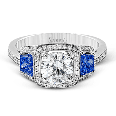Engagement Ring in 18k Gold with Diamonds
