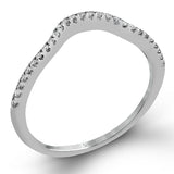 Engagement Ring in 18k Gold with Diamonds