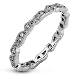 Right Hand Ring in 18k Gold with Diamonds