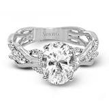Engagement Ring in 18k Gold with Diamonds