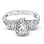 Engagement Ring in 18k Gold with Diamonds