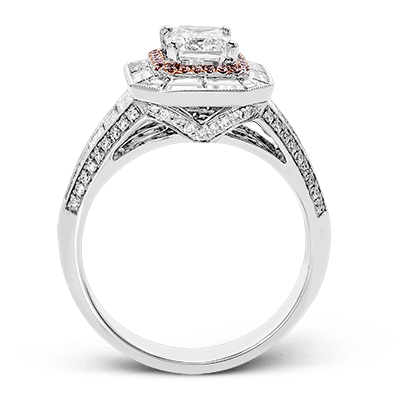 Engagement Ring in 18k Gold with Diamonds