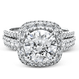 Engagement Ring in 18k Gold with Diamonds