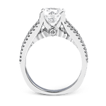 Engagement Ring in 18k Gold with Diamonds