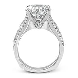 Engagement Ring in 18k Gold with Diamonds