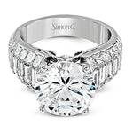 Engagement Ring in 18k Gold