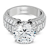 Engagement Ring in 18k Gold