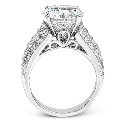 Engagement Ring in 18k Gold