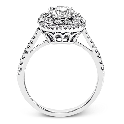 Engagement Ring in 18k Gold with Diamonds