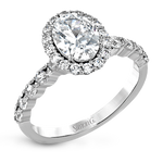 Engagement Ring in 18k Gold with Diamonds