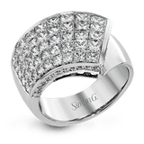 Right Hand Ring in 18k Gold with Diamonds