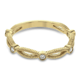 Right Hand Ring in 18k Gold with Diamonds