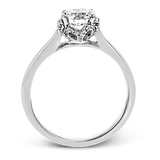 Engagement Ring in 18k Gold with Diamonds