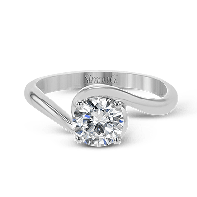 Engagement Ring in 18k Gold