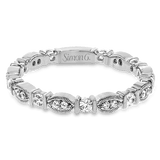 Right Hand Ring in 18k Gold with Diamonds