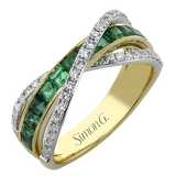 Color Ring in 18k Gold with Diamonds