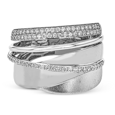 Right Hand Ring in 18k Gold with Diamonds
