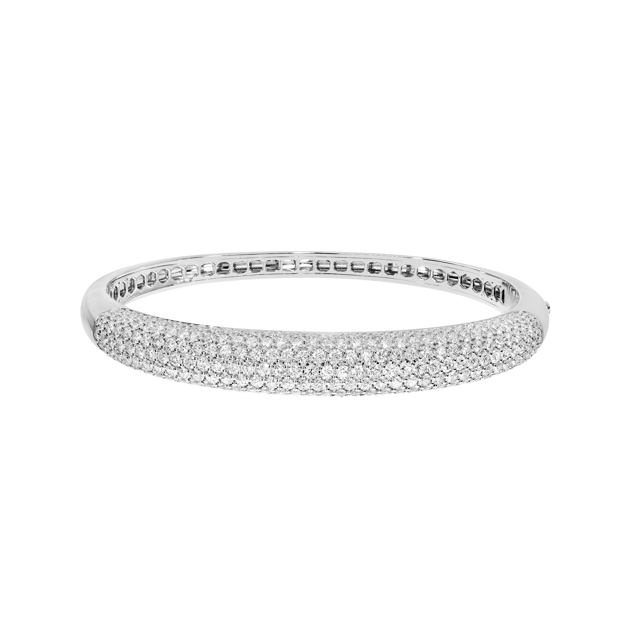 Diamond Pavé Bangle (5-1/6tcw)