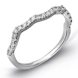 Engagement Ring in 18k Gold with Diamonds
