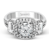 Engagement Ring in 18k Gold with Diamonds
