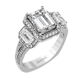 Engagement Ring in 18k Gold with Diamonds
