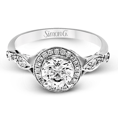 Engagement Ring in 18k Gold with Diamonds