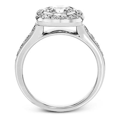 Engagement Ring in 18k Gold with Diamonds