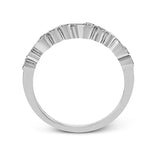 Right Hand Ring in 18k Gold with Diamonds