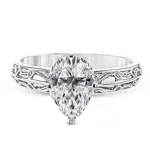 Engagement Ring in 18k Gold with Diamonds