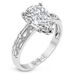 Engagement Ring in 18k Gold with Diamonds
