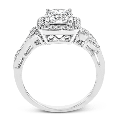 Engagement Ring in 18k Gold with Diamonds