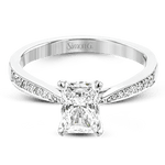 Engagement Ring in 18k Gold with Diamonds