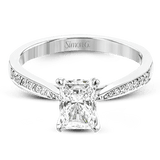 Engagement Ring in 18k Gold with Diamonds
