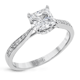 Engagement Ring in 18k Gold with Diamonds