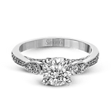 Engagement Ring in 18k Gold with Diamonds