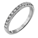 Engagement Ring in 18k Gold with Diamonds