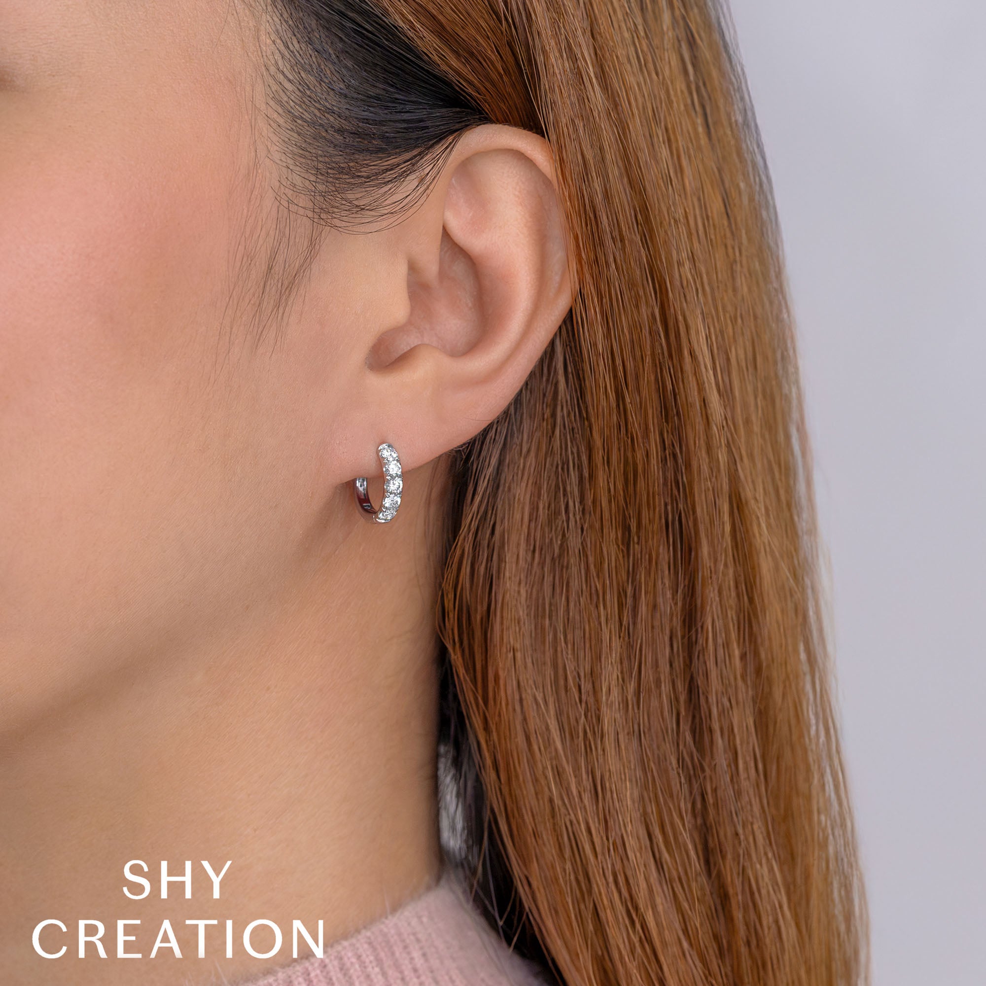 0.81CT 14K W/G DIAMOND HUGGIE EARRING