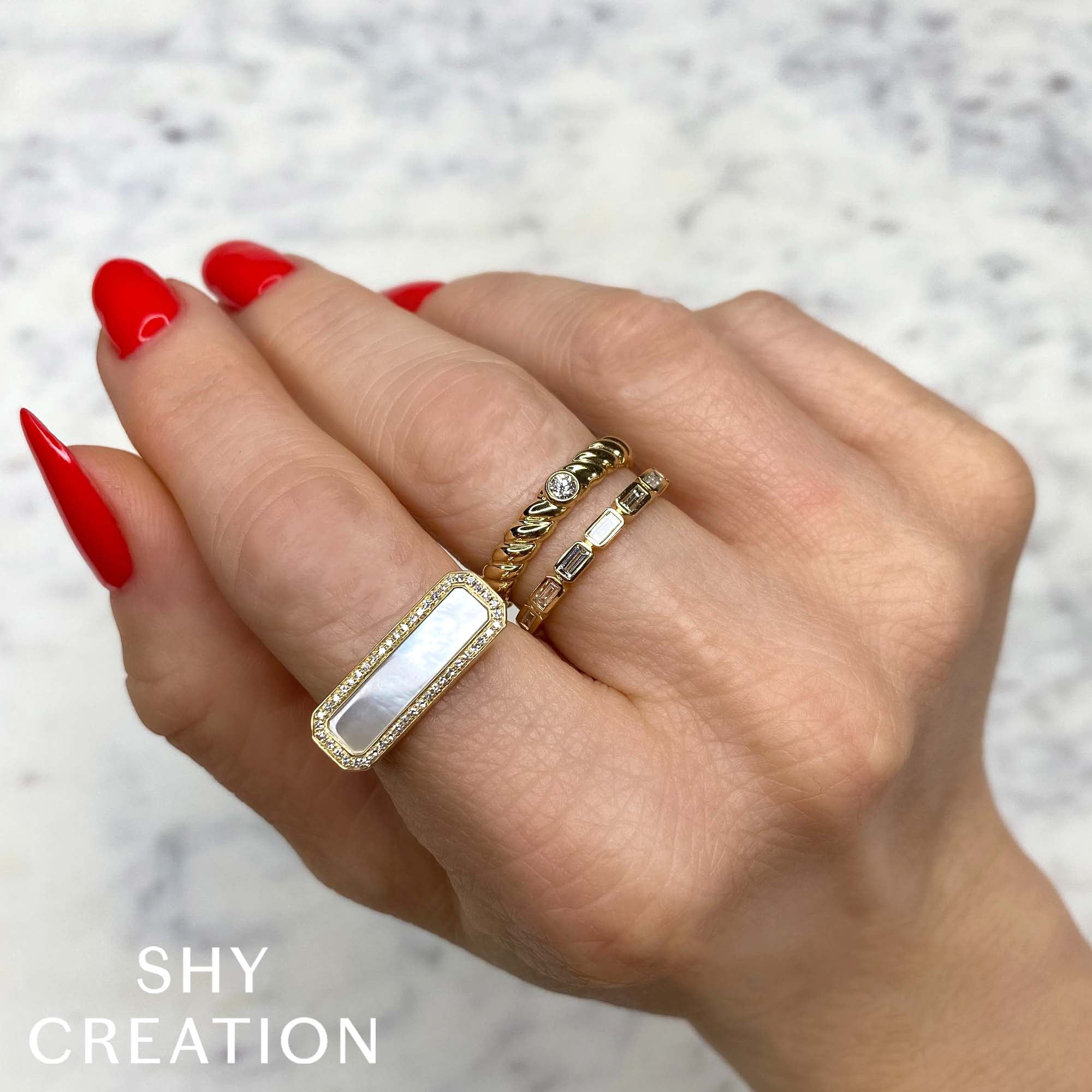 0.11CT DIAMOND & 1.05CT MOTHER OF PEARL 14K Y/G BAR RING