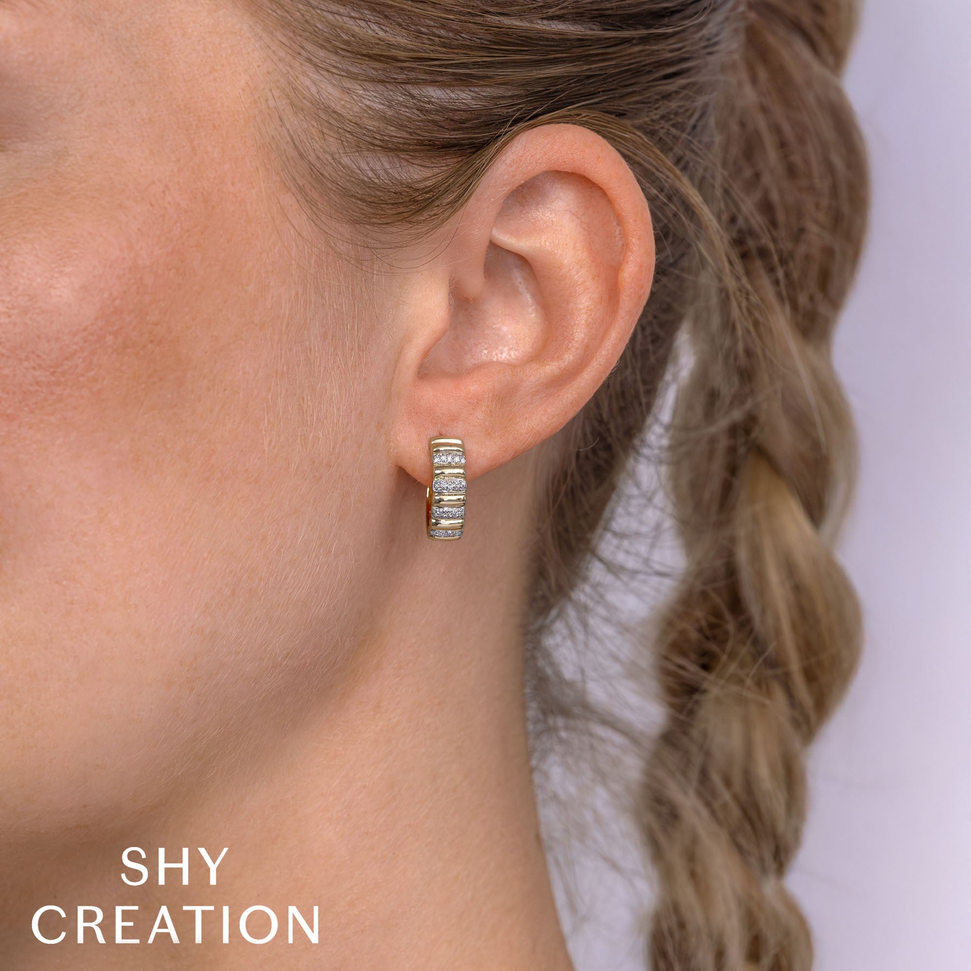 0.17CT 14K Y/G DIAMOND RIBBED HOOP EARRING