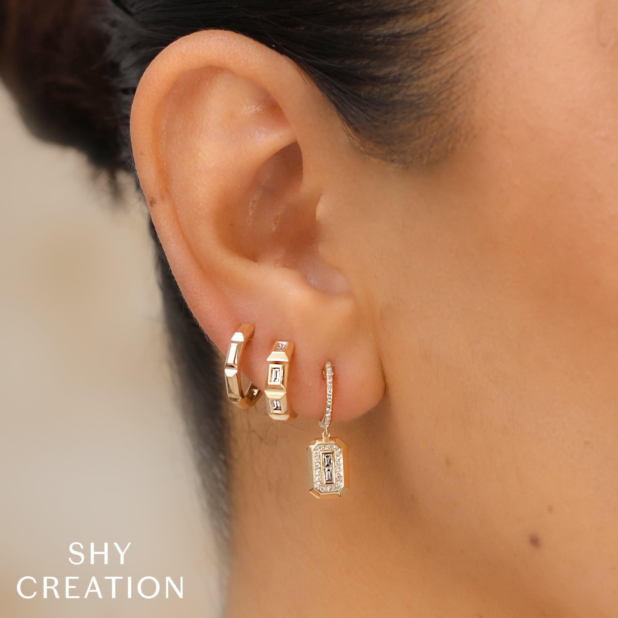 14K Y/G OCTAGON GEO CUT HUGGIE EARRING