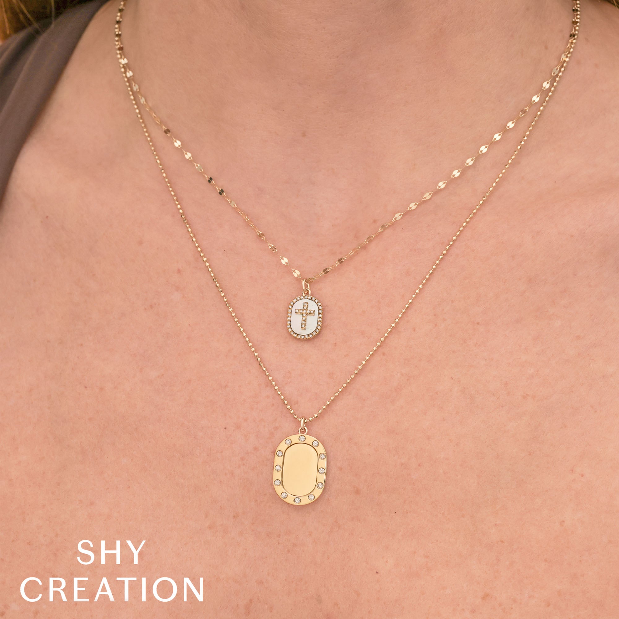 0.11CT DIAMOND & 0.95CT MOTHER OF PEARL 14K Y/G OVAL CROSS SPARKLE CHAIN NECKLACE